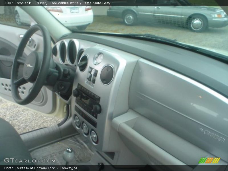 Cool Vanilla White / Pastel Slate Gray 2007 Chrysler PT Cruiser