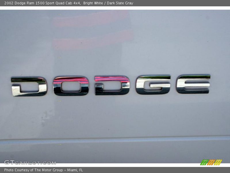 Bright White / Dark Slate Gray 2002 Dodge Ram 1500 Sport Quad Cab 4x4