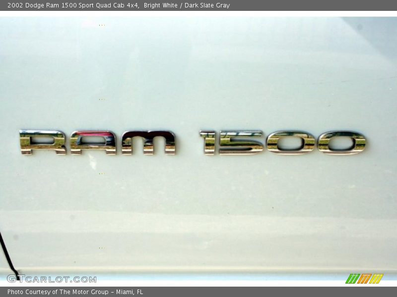 Bright White / Dark Slate Gray 2002 Dodge Ram 1500 Sport Quad Cab 4x4