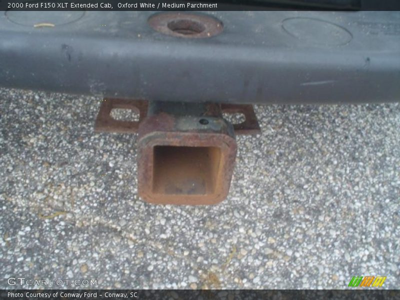 Oxford White / Medium Parchment 2000 Ford F150 XLT Extended Cab