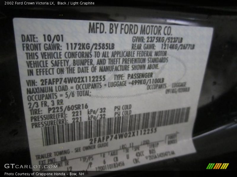 Black / Light Graphite 2002 Ford Crown Victoria LX