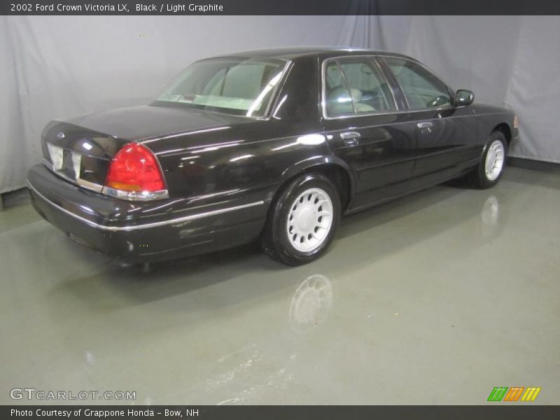Black / Light Graphite 2002 Ford Crown Victoria LX