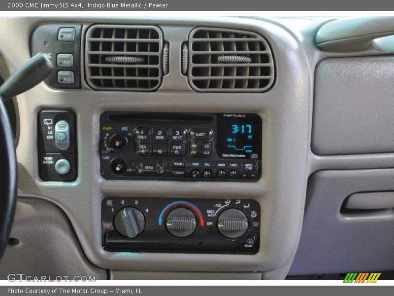 Controls of 2000 Jimmy SLS 4x4
