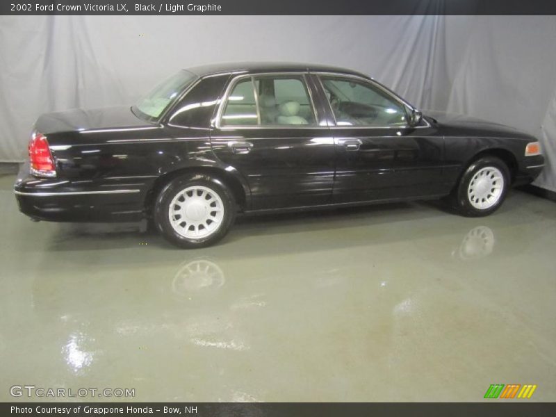Black / Light Graphite 2002 Ford Crown Victoria LX