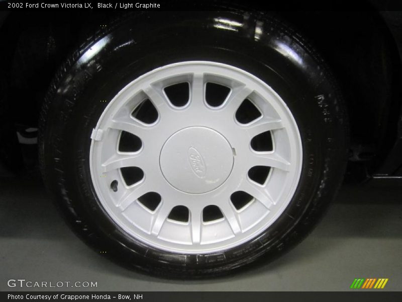 Black / Light Graphite 2002 Ford Crown Victoria LX
