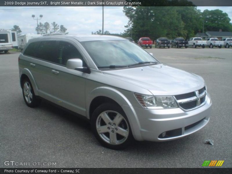 Bright Silver Metallic / Dark Slate Gray/Light Graystone 2009 Dodge Journey SXT