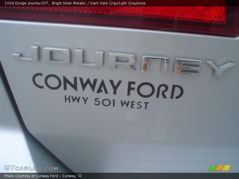 Bright Silver Metallic / Dark Slate Gray/Light Graystone 2009 Dodge Journey SXT