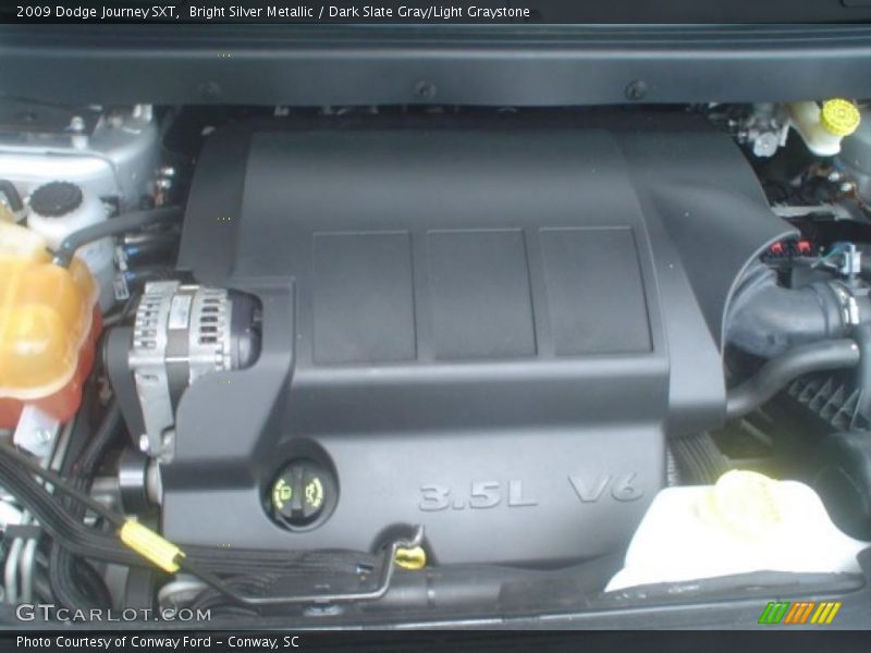 Bright Silver Metallic / Dark Slate Gray/Light Graystone 2009 Dodge Journey SXT