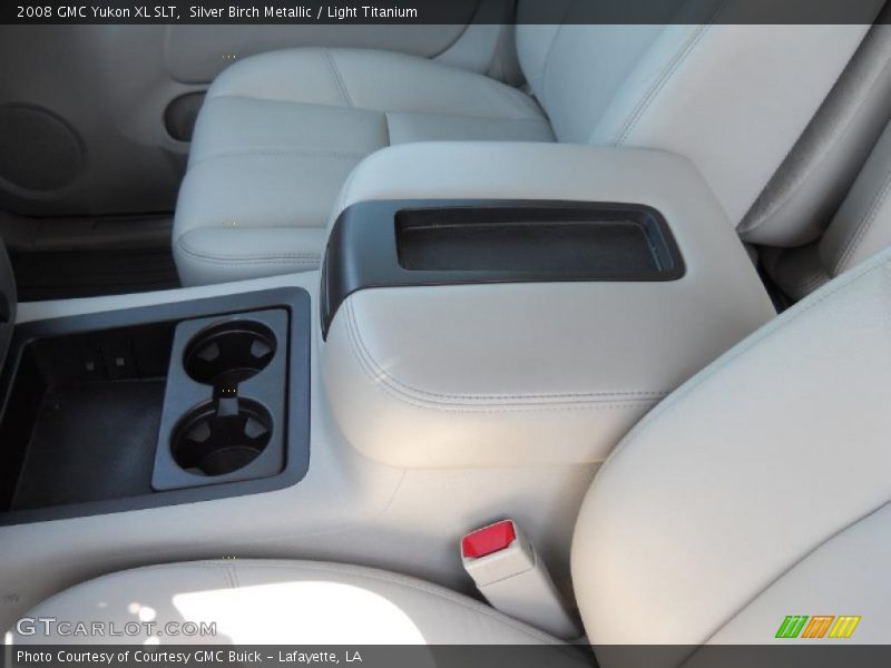 Silver Birch Metallic / Light Titanium 2008 GMC Yukon XL SLT