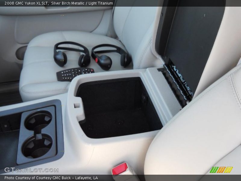 Silver Birch Metallic / Light Titanium 2008 GMC Yukon XL SLT