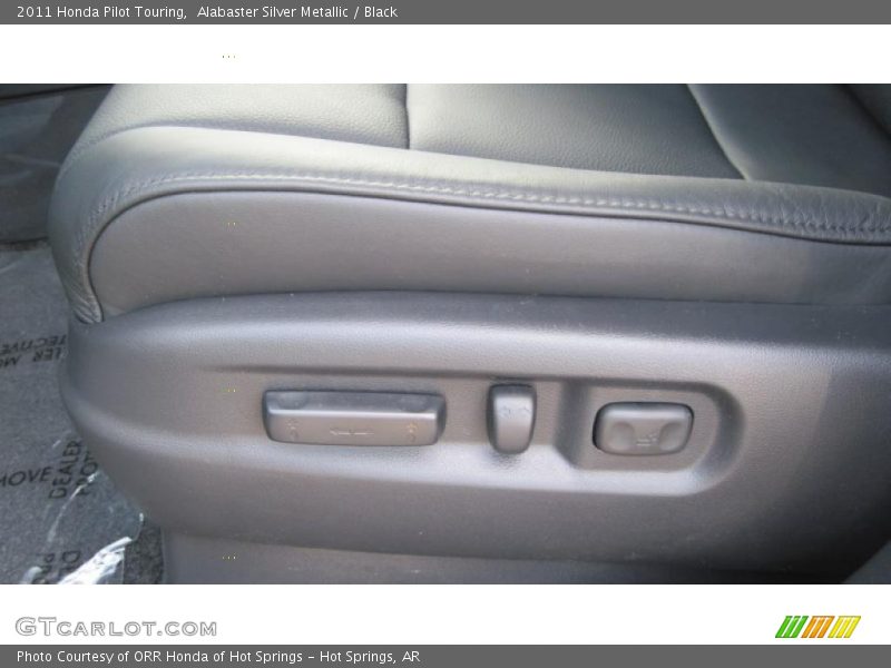 Alabaster Silver Metallic / Black 2011 Honda Pilot Touring