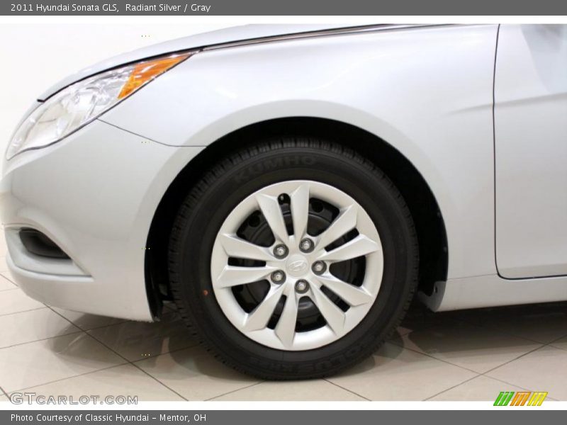 Radiant Silver / Gray 2011 Hyundai Sonata GLS