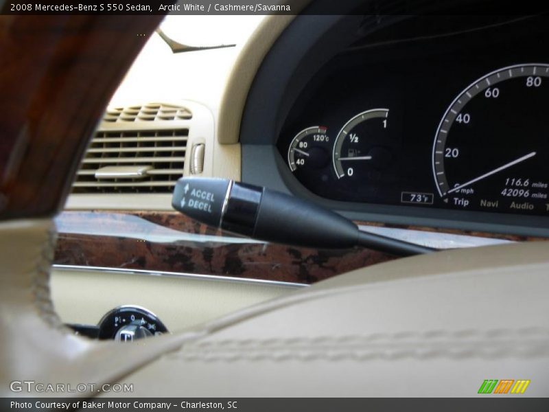 Arctic White / Cashmere/Savanna 2008 Mercedes-Benz S 550 Sedan