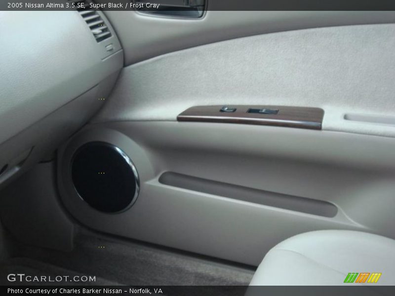 Super Black / Frost Gray 2005 Nissan Altima 3.5 SE