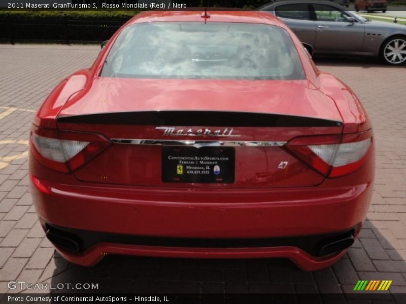 Rosso Mondiale (Red) / Nero 2011 Maserati GranTurismo S