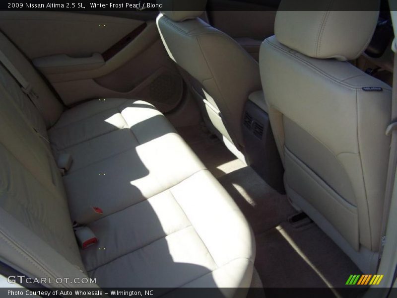 Winter Frost Pearl / Blond 2009 Nissan Altima 2.5 SL