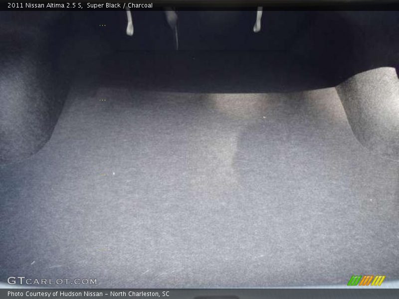 Super Black / Charcoal 2011 Nissan Altima 2.5 S