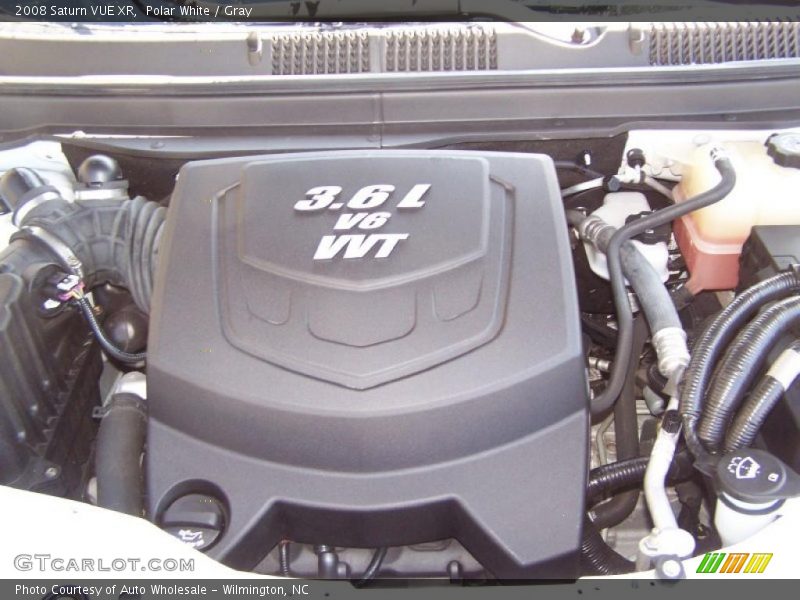 Polar White / Gray 2008 Saturn VUE XR