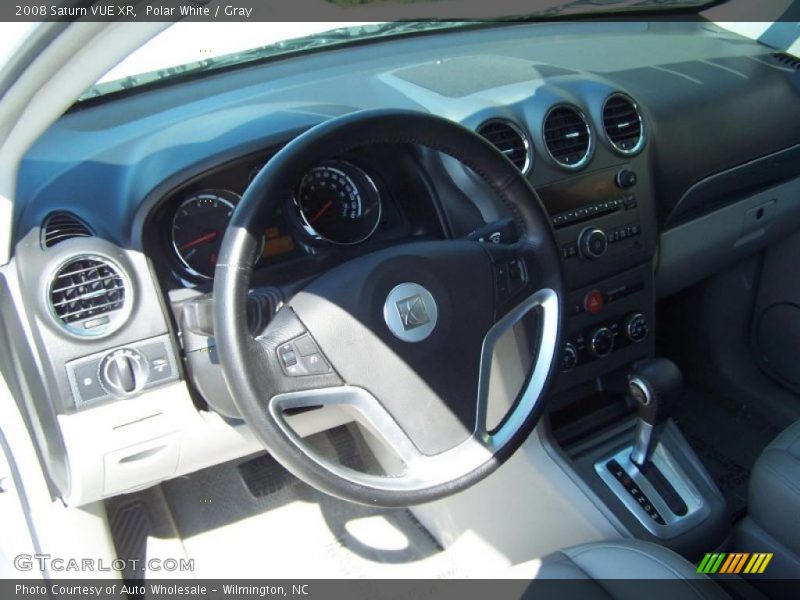 Polar White / Gray 2008 Saturn VUE XR
