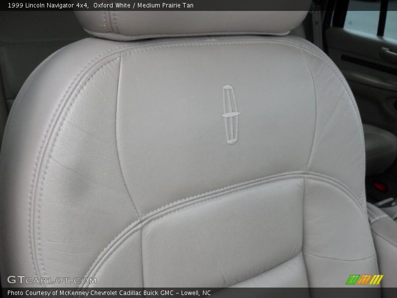 Oxford White / Medium Prairie Tan 1999 Lincoln Navigator 4x4