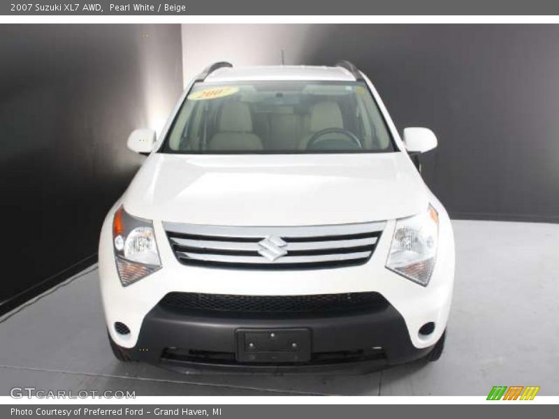 Pearl White / Beige 2007 Suzuki XL7 AWD