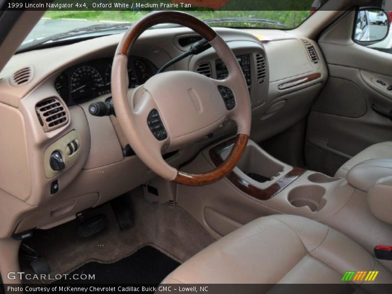  1999 Navigator 4x4 Medium Prairie Tan Interior