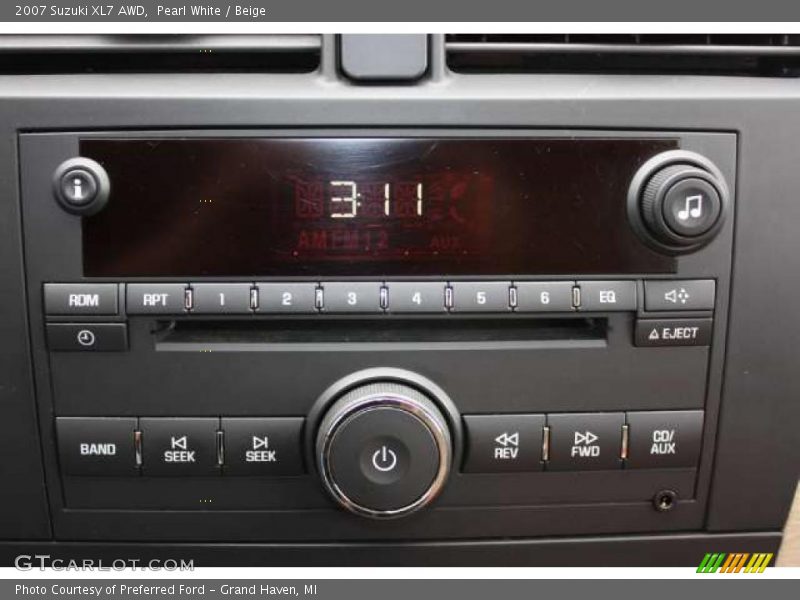 Pearl White / Beige 2007 Suzuki XL7 AWD