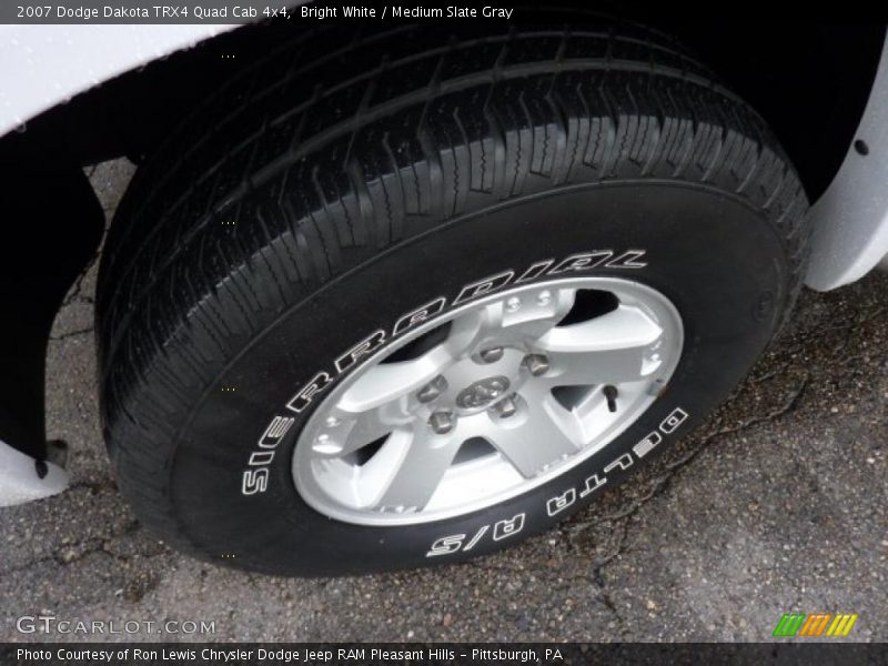 Bright White / Medium Slate Gray 2007 Dodge Dakota TRX4 Quad Cab 4x4