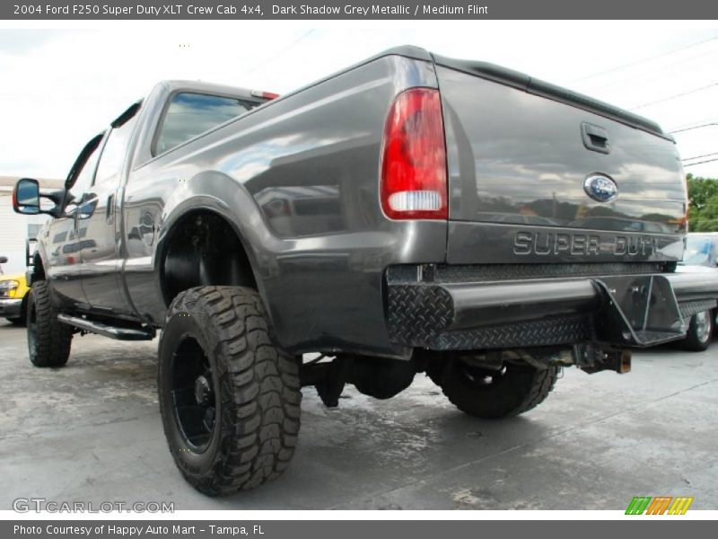 Dark Shadow Grey Metallic / Medium Flint 2004 Ford F250 Super Duty XLT Crew Cab 4x4
