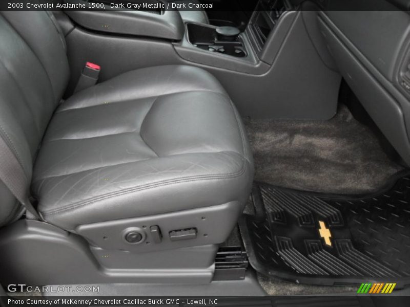 Dark Gray Metallic / Dark Charcoal 2003 Chevrolet Avalanche 1500