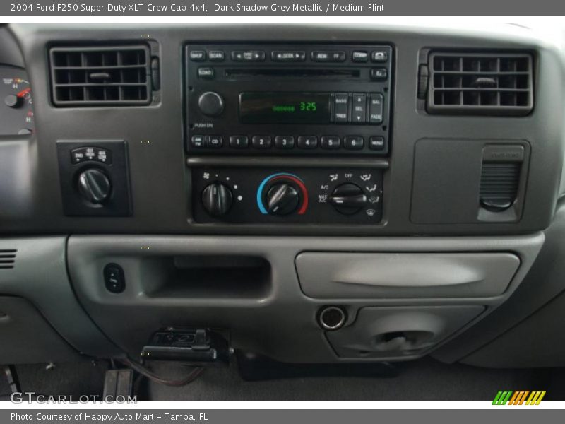 Dark Shadow Grey Metallic / Medium Flint 2004 Ford F250 Super Duty XLT Crew Cab 4x4
