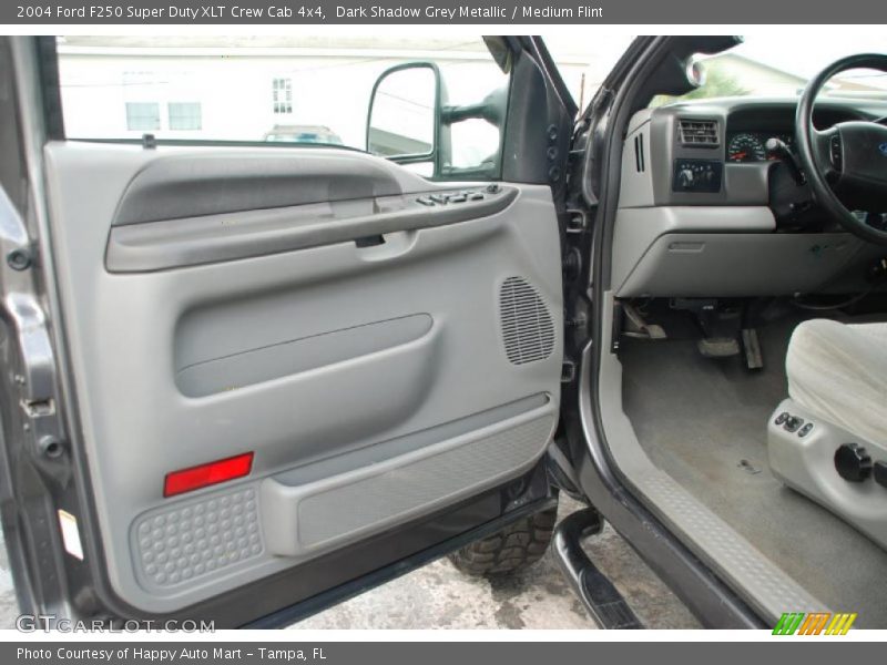 Dark Shadow Grey Metallic / Medium Flint 2004 Ford F250 Super Duty XLT Crew Cab 4x4
