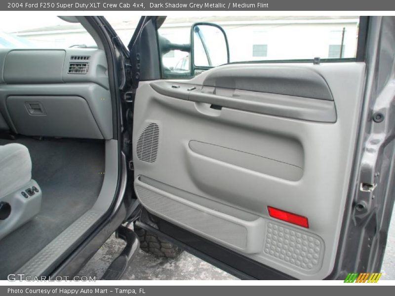 Dark Shadow Grey Metallic / Medium Flint 2004 Ford F250 Super Duty XLT Crew Cab 4x4