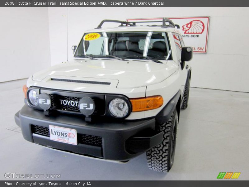 Iceberg White / Dark Charcoal 2008 Toyota FJ Cruiser Trail Teams Special Edition 4WD