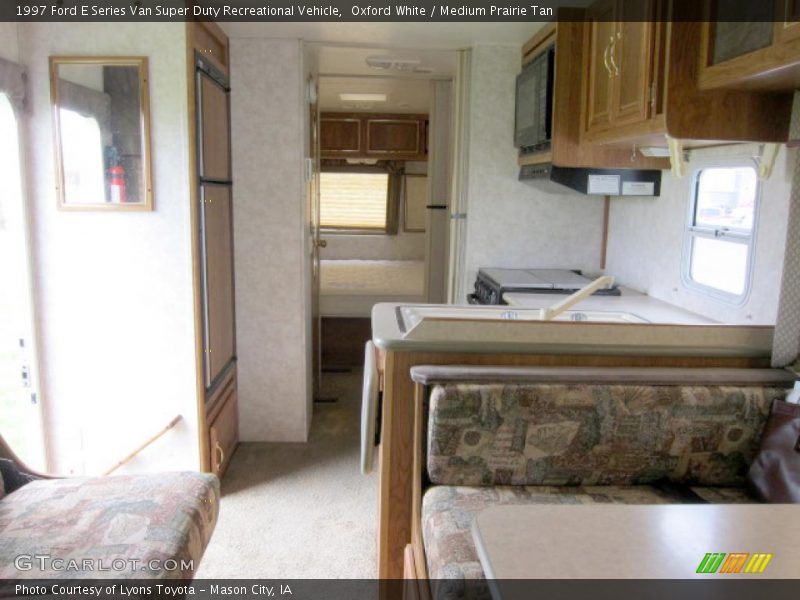 Oxford White / Medium Prairie Tan 1997 Ford E Series Van Super Duty Recreational Vehicle