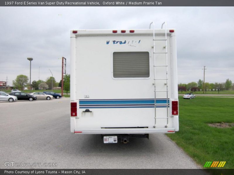 Oxford White / Medium Prairie Tan 1997 Ford E Series Van Super Duty Recreational Vehicle