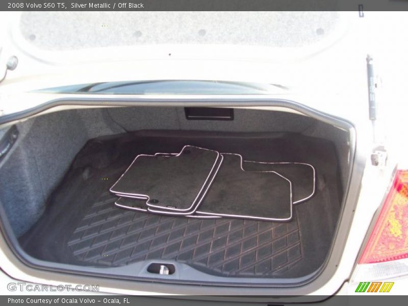 Silver Metallic / Off Black 2008 Volvo S60 T5