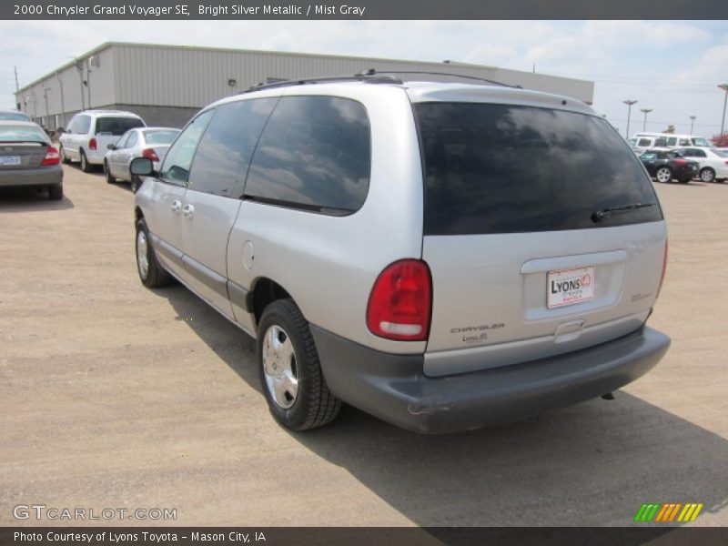 Bright Silver Metallic / Mist Gray 2000 Chrysler Grand Voyager SE