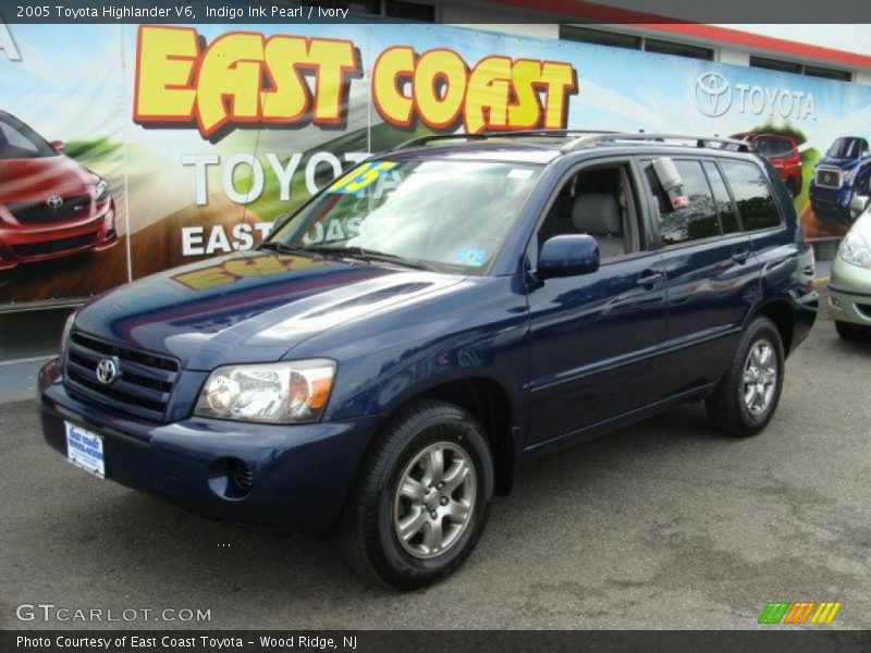 Indigo Ink Pearl / Ivory 2005 Toyota Highlander V6