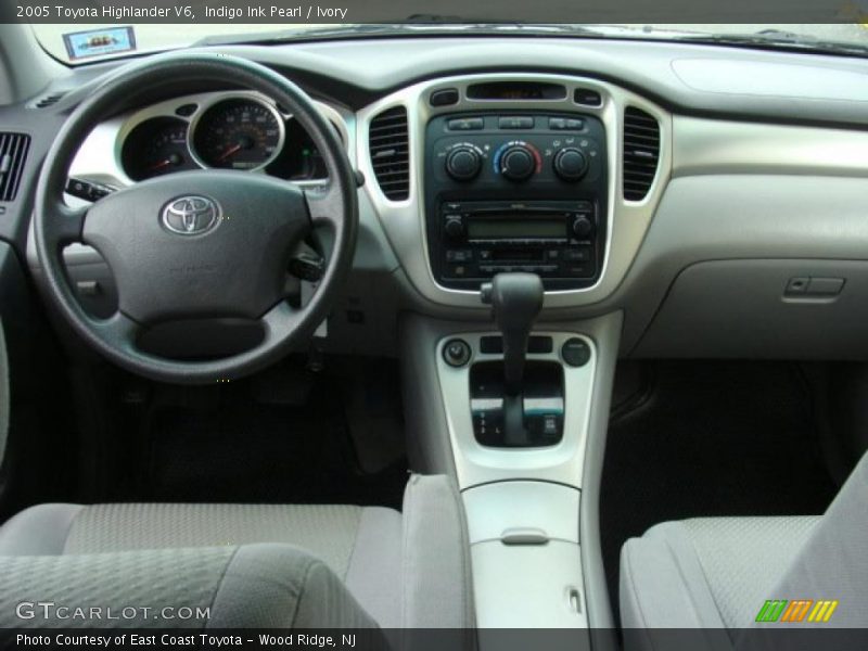 Indigo Ink Pearl / Ivory 2005 Toyota Highlander V6