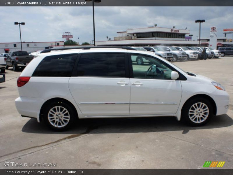 Natural White / Taupe 2008 Toyota Sienna XLE
