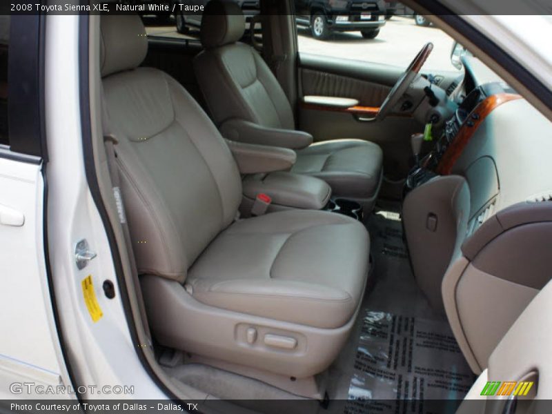 Natural White / Taupe 2008 Toyota Sienna XLE