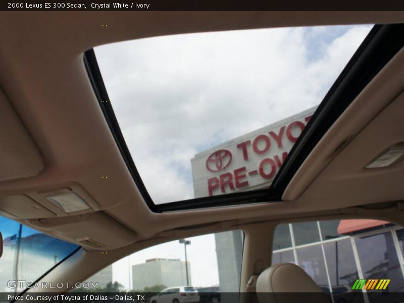 Crystal White / Ivory 2000 Lexus ES 300 Sedan