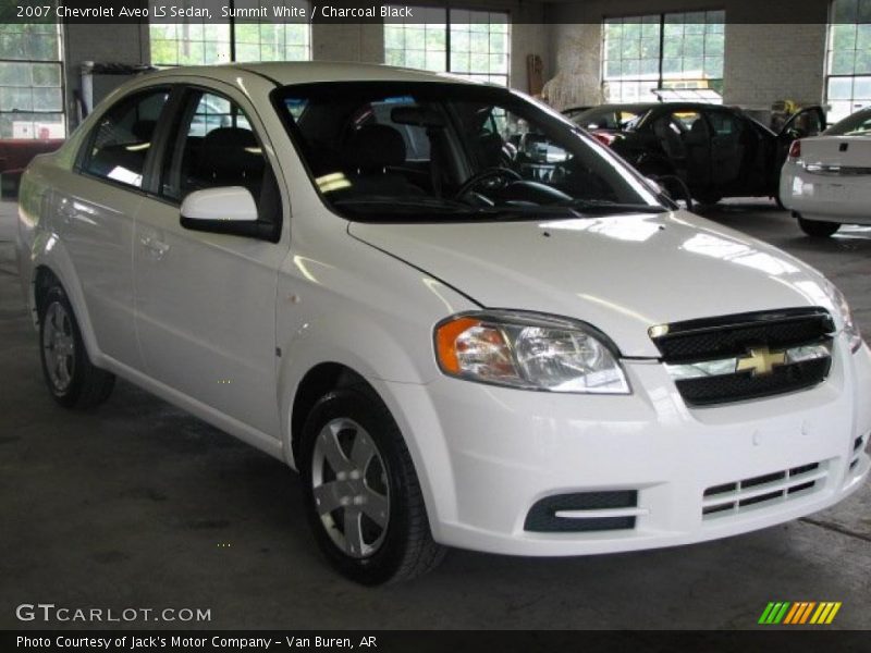 Summit White / Charcoal Black 2007 Chevrolet Aveo LS Sedan