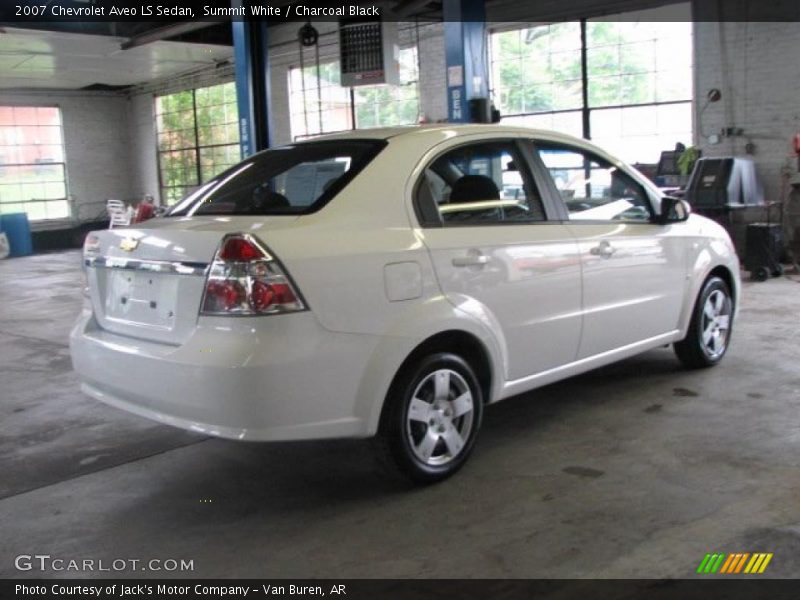 Summit White / Charcoal Black 2007 Chevrolet Aveo LS Sedan