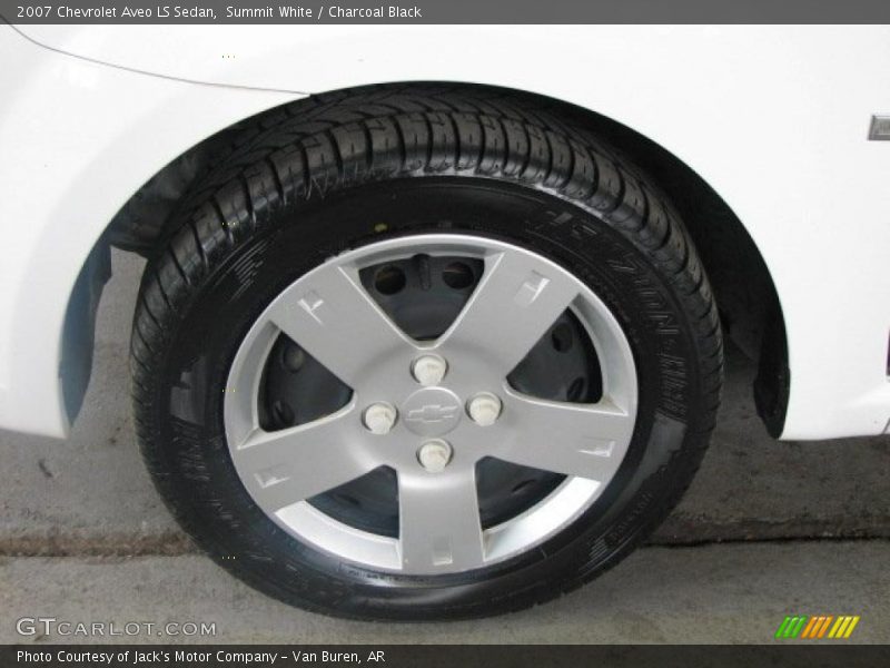 Summit White / Charcoal Black 2007 Chevrolet Aveo LS Sedan