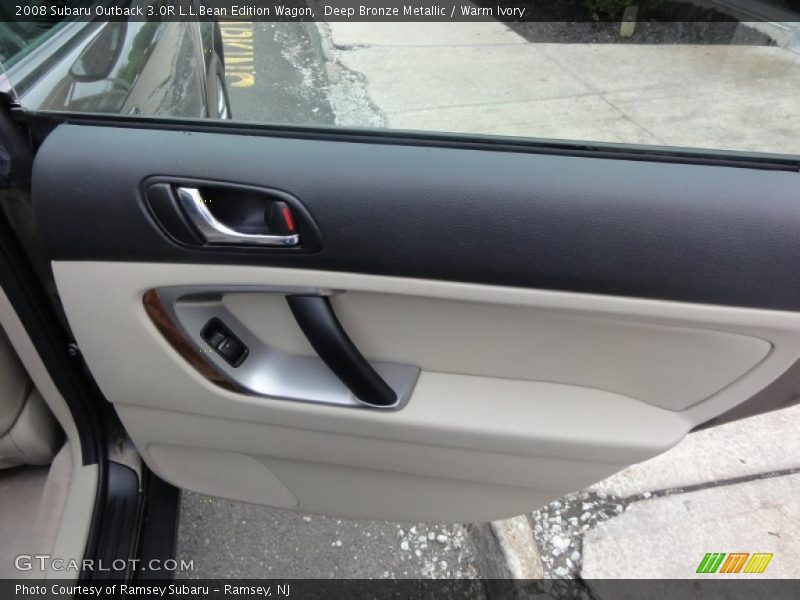 Door Panel of 2008 Outback 3.0R L.L.Bean Edition Wagon