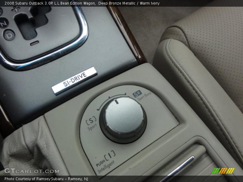 Controls of 2008 Outback 3.0R L.L.Bean Edition Wagon