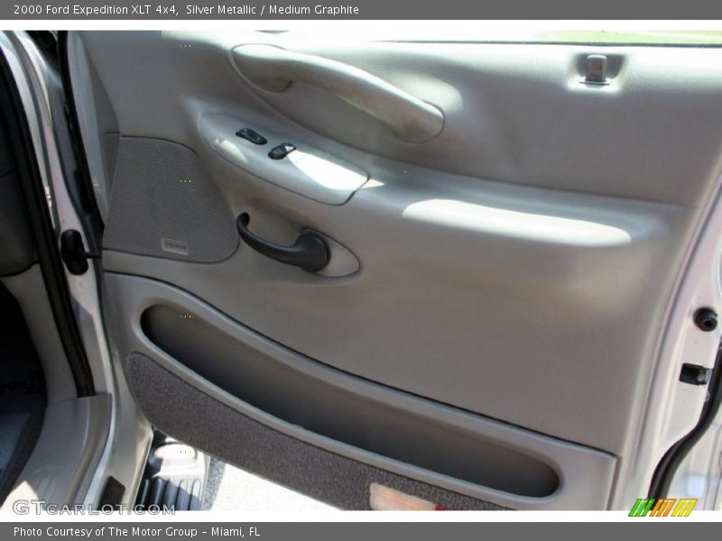 Silver Metallic / Medium Graphite 2000 Ford Expedition XLT 4x4