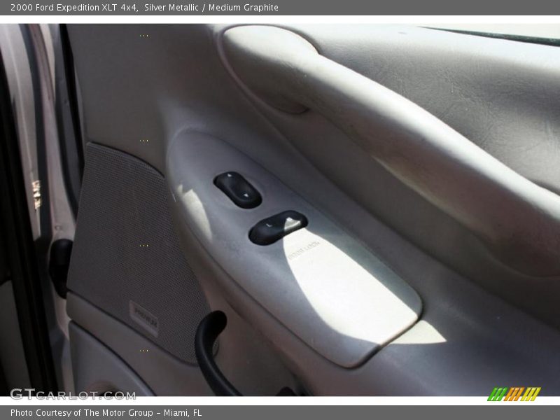 Silver Metallic / Medium Graphite 2000 Ford Expedition XLT 4x4